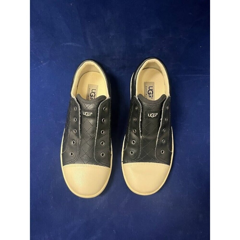 UUG Girl's Black sneakers SIZE 3